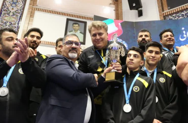 نایب قهرمانی طلایی پوشان در گود پهلوانی