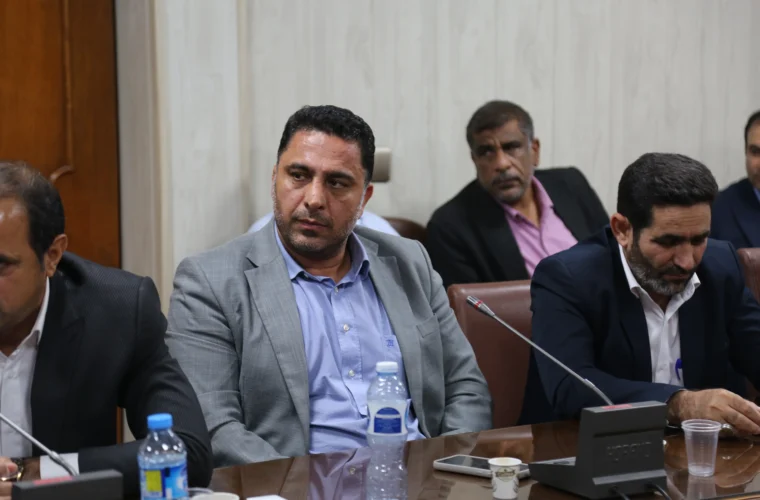 پیش بینی خرید بیش از ۲هزار تن ذرت علوفه ای از کشاورزان شوشی پیش بینی خرید بیش از ۲هزار تن ذرت علوفه ای از کشاورزان شوشی